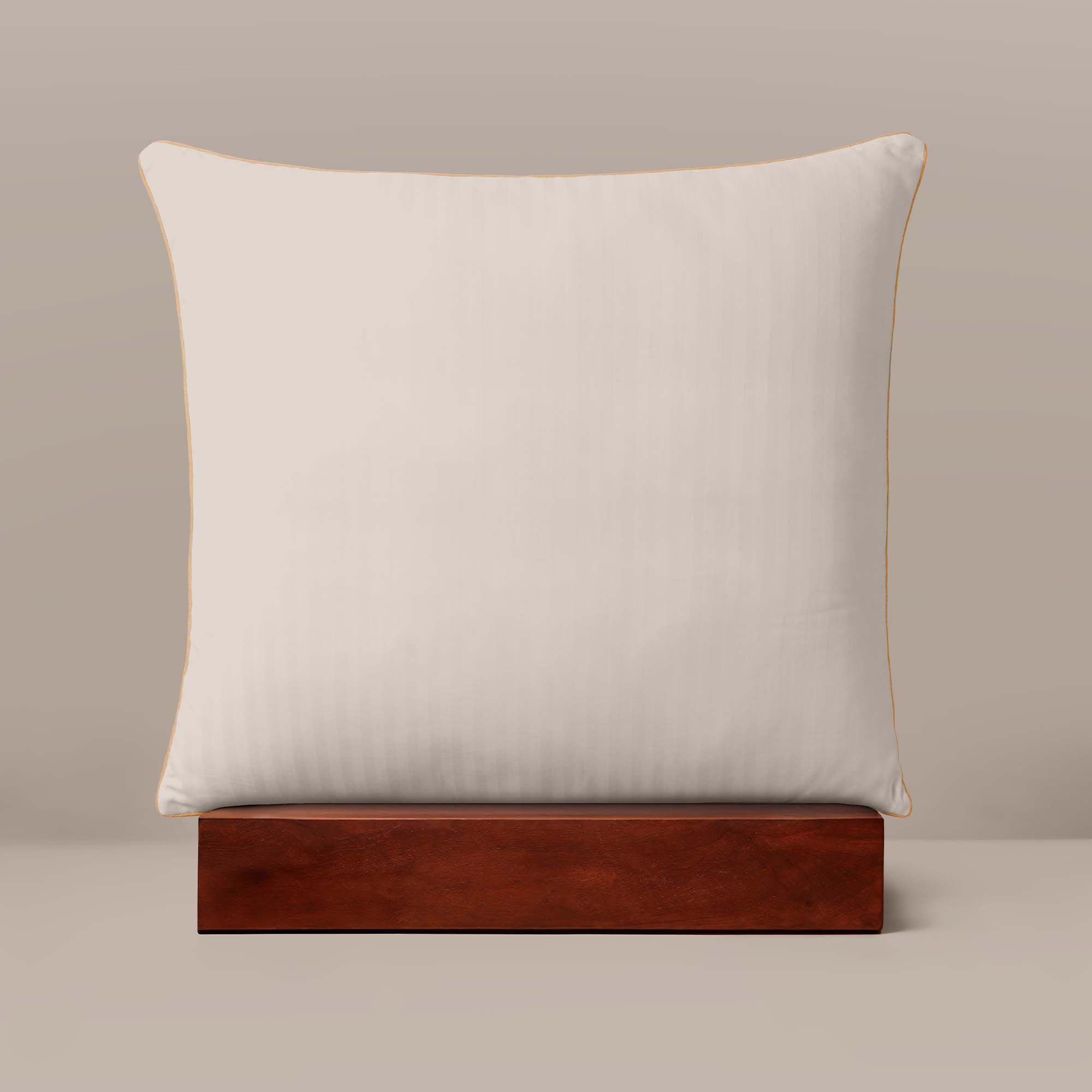 картинка Подушка "Verossa" Hotel Line/НТ от магазина Одежда+