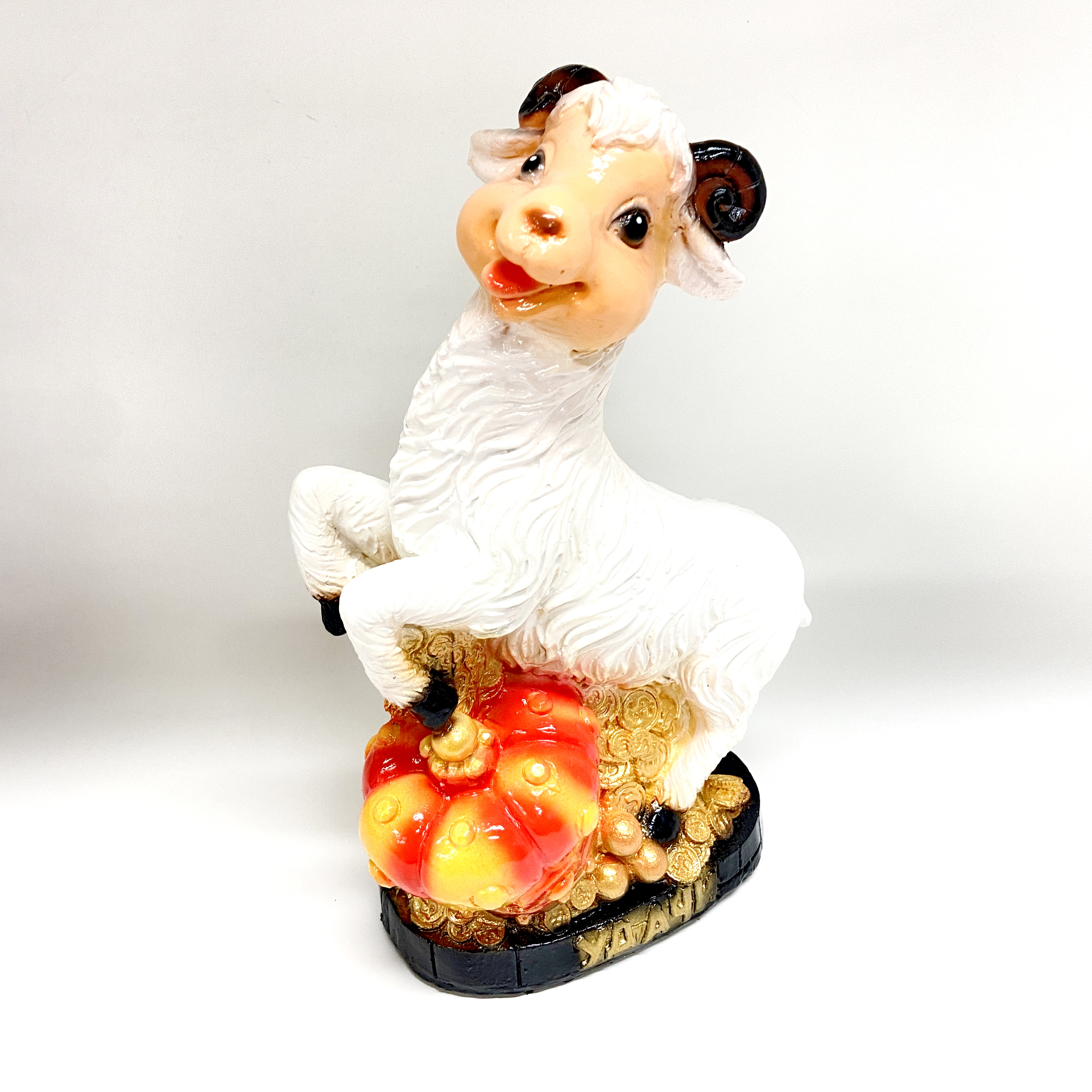 картинка Копилка "Барашек с короной большой" (260*190мм)/489 от магазина Одежда+