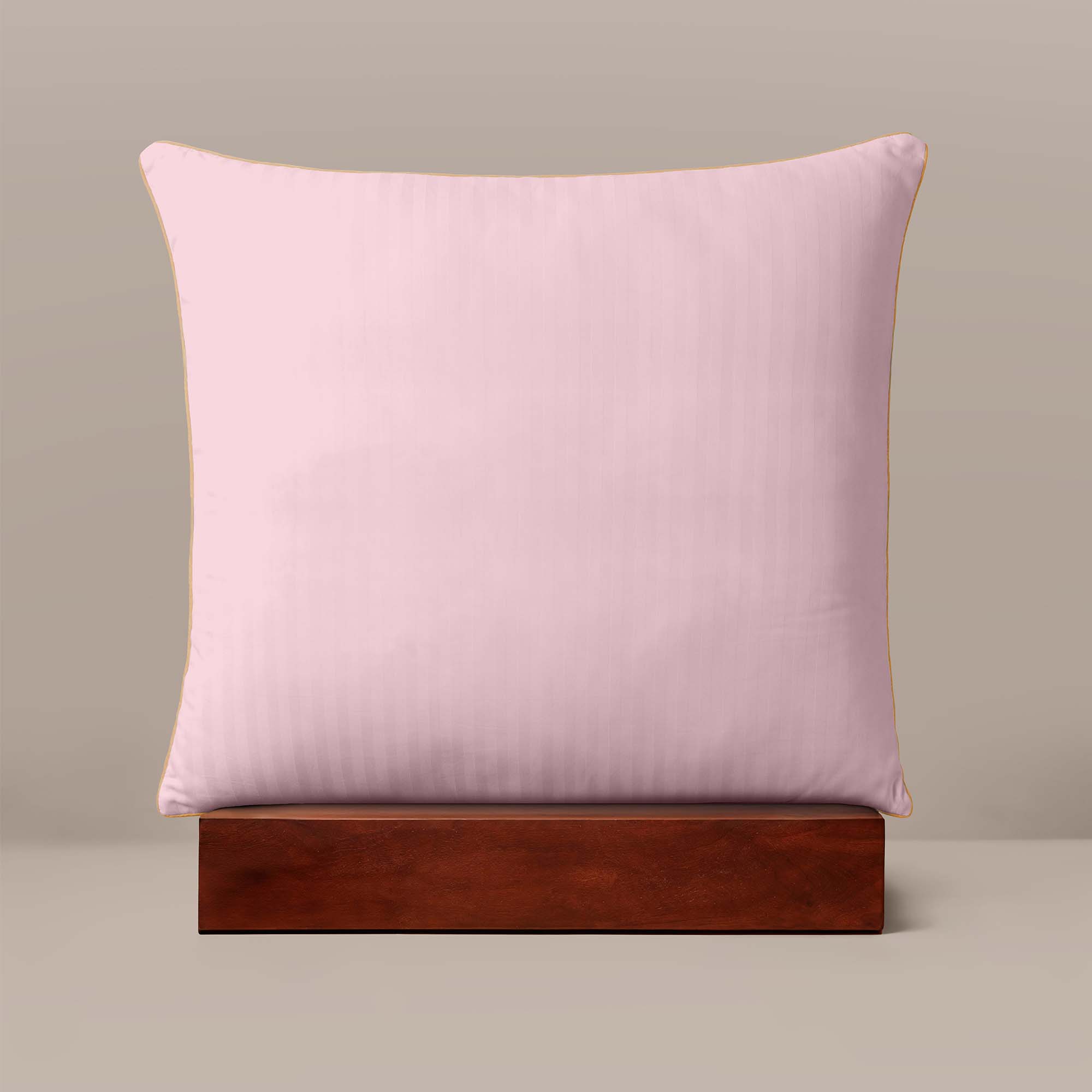 картинка Подушка "Verossa" Hotel Line/НТ от магазина Одежда+