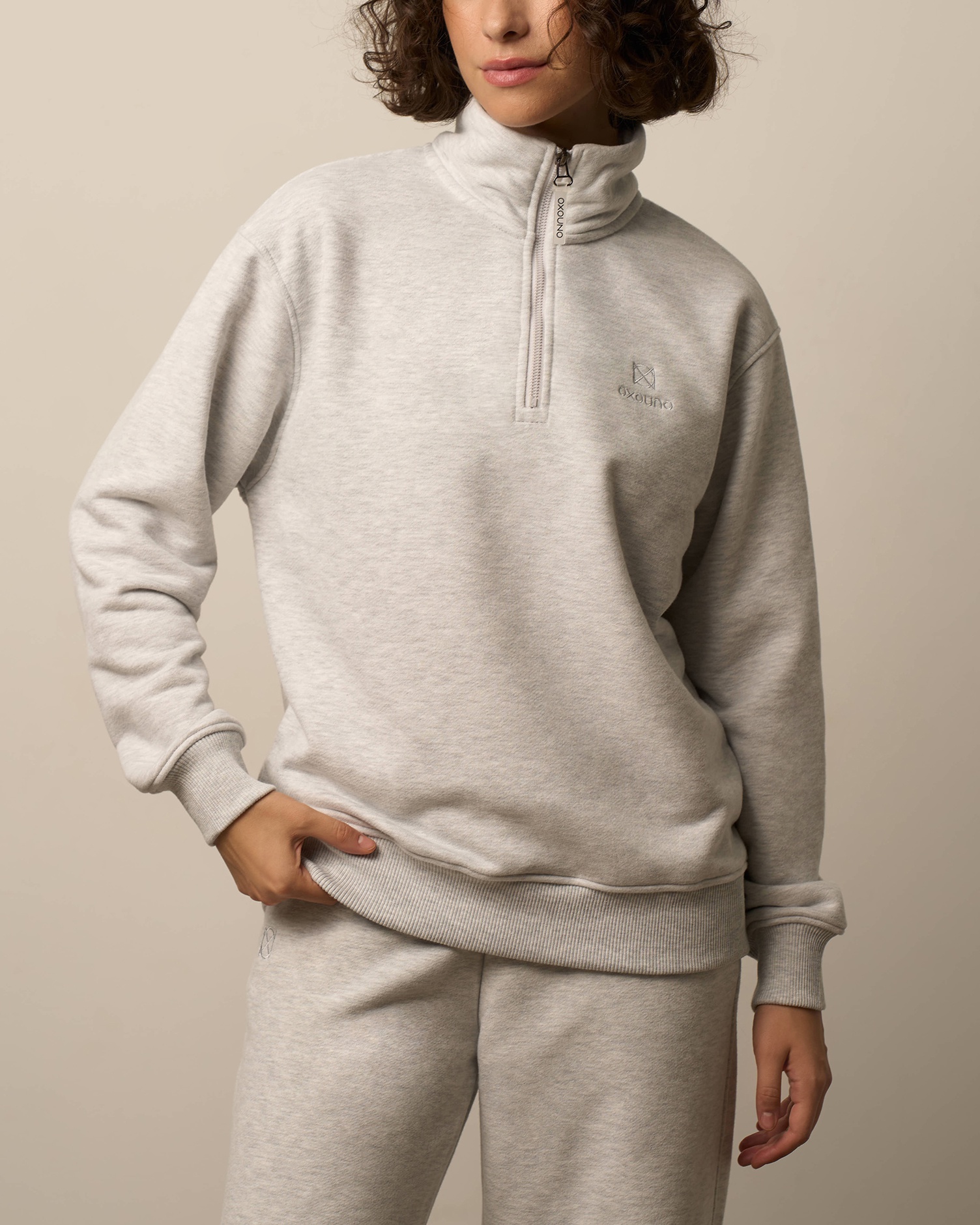 картинка Толстовка женская МОДЕЛЬ 2  OXO-4295-1331 от магазина Одежда+