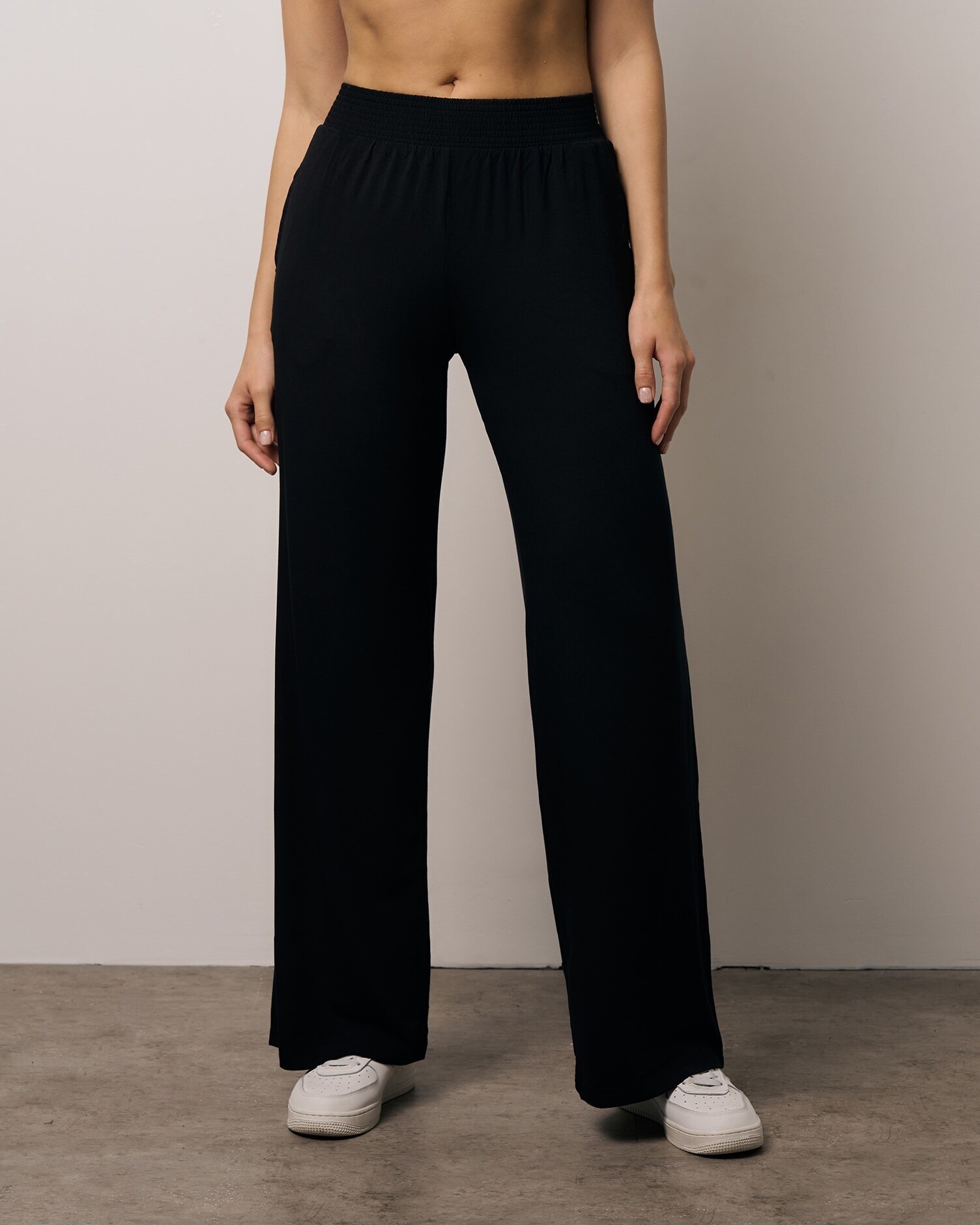 картинка Брюки женские МОДЕЛЬ 61/OXO-3588 от магазина Одежда+